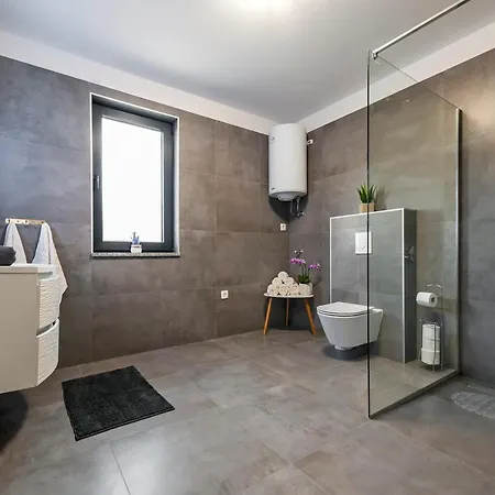 Deluxe A&a Apartament *